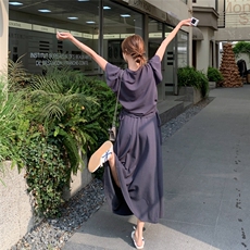 灰色松弛感穿搭套装夏装搭配一整套舒适休闲时尚上衣半身裙两件套，女装套装/套裙，2C316