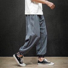 深灰色