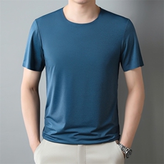 蓝色