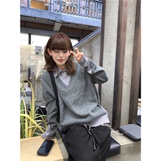 灰色