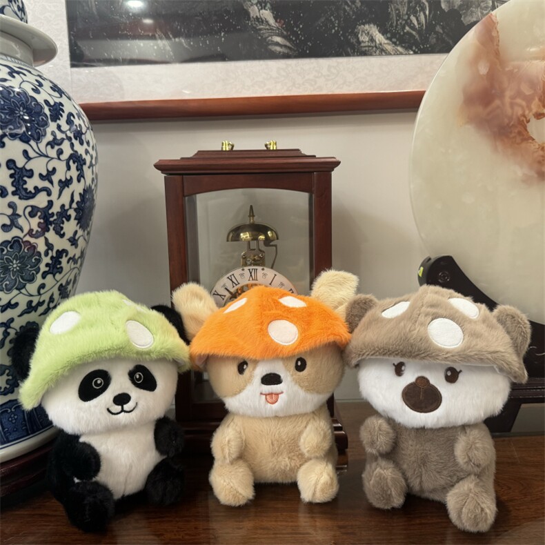帽子熊猫、狗可爱精品毛绒八寸玩具娃娃机公仔玩偶，翔家毛绒玩具厂