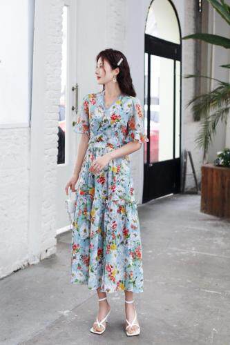 碎花雪纺连衣裙,女装连衣裙,咔蒂妮