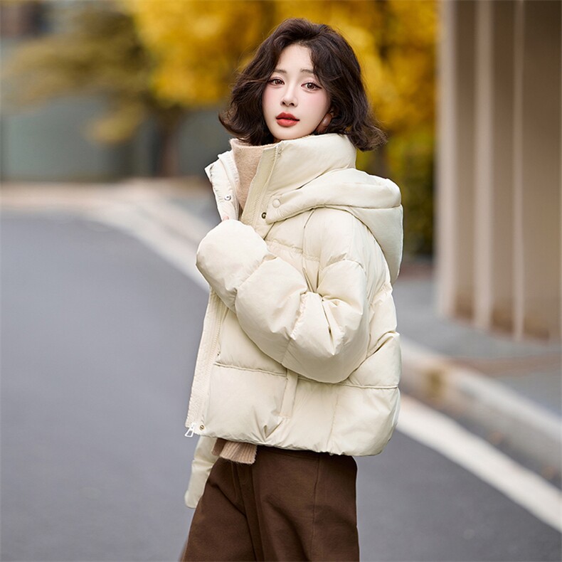 洋气超好看小个子短款羽绒服女2025冬季宽松连帽白鸭绒面包服外套,女装羽绒服,姿衣坊