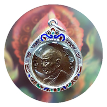 Domestic spot 2518 Luang Phor Hees own side face mold including a variety of shells and DDPRA kabeye workshop