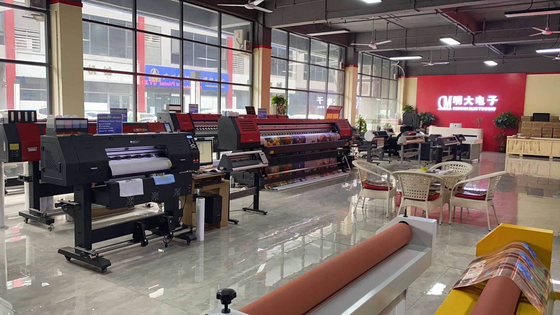 Фото машины pet打印机 白墨打印机 热转印打印机 pu打印机  柯式烫画打印机 Mingda