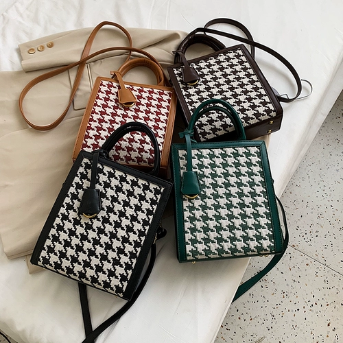 Ретро вместительная и большая летняя сумка на одно плечо