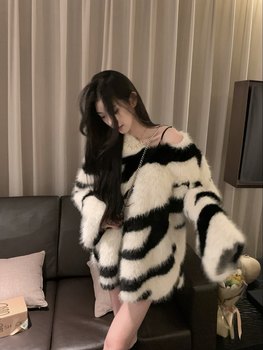 2025 new korean style zebra pattern loose lazy style v-neck pullover sweater for women autumn and winter thickened sweater top