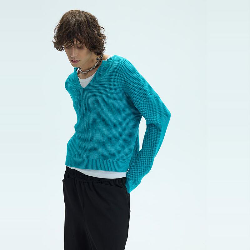 Whistlehunter (Wstht) Three-Color V-Neck Short Wide Waffle Knit Sweater with Grace Label Core-Spun Yarn