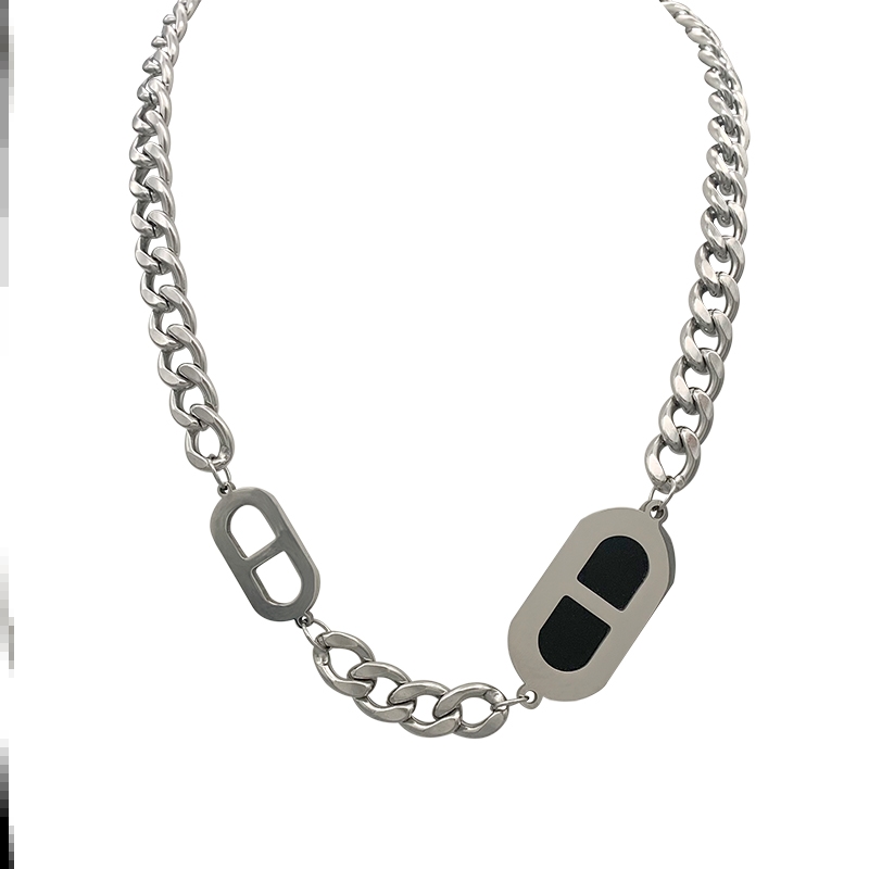 Small Fragrance Necklace Pig Nose Lock Bone Advanced Sensation Pearl Not Falling Color Everyday Qi Quality Light Lavish Decorative Necklace Design Sensation