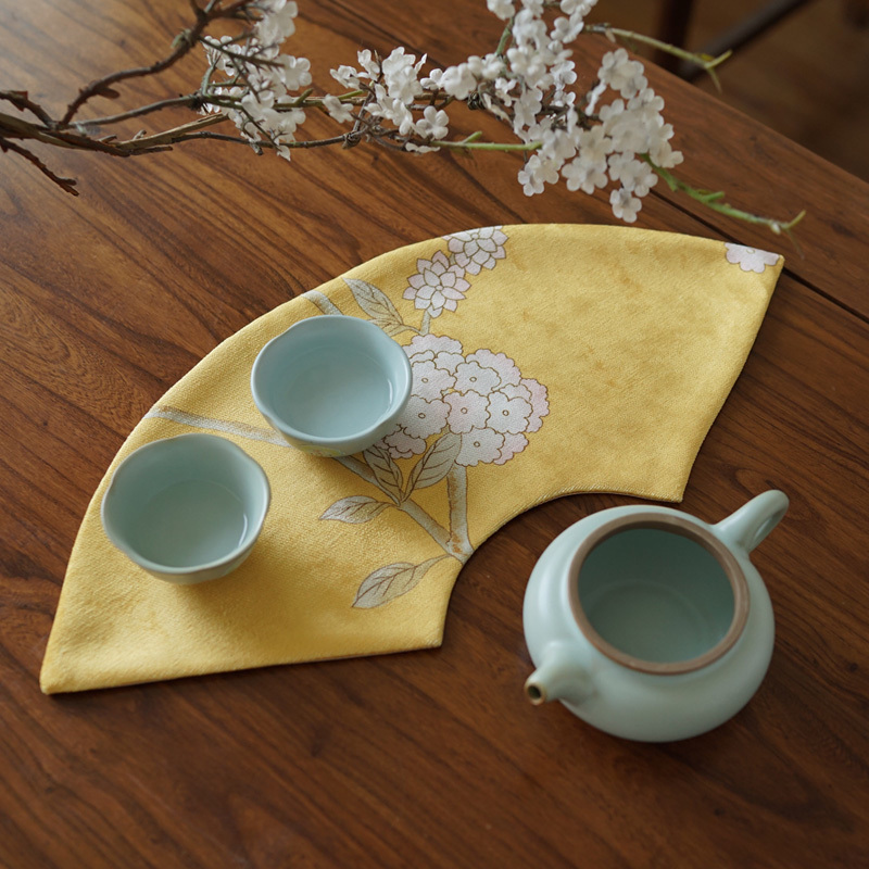 Flowers and birds Gongfu tea cushion dining mat tea cloth Chinese Tea Road table Flag tea mat Sesame Cloth Day Style Zen cotton hemp cloth art tea towels