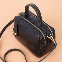Leather portable shoulder shoulder bag women bag 2021 new mother soft leather head layer cowhide Boston pillow bag