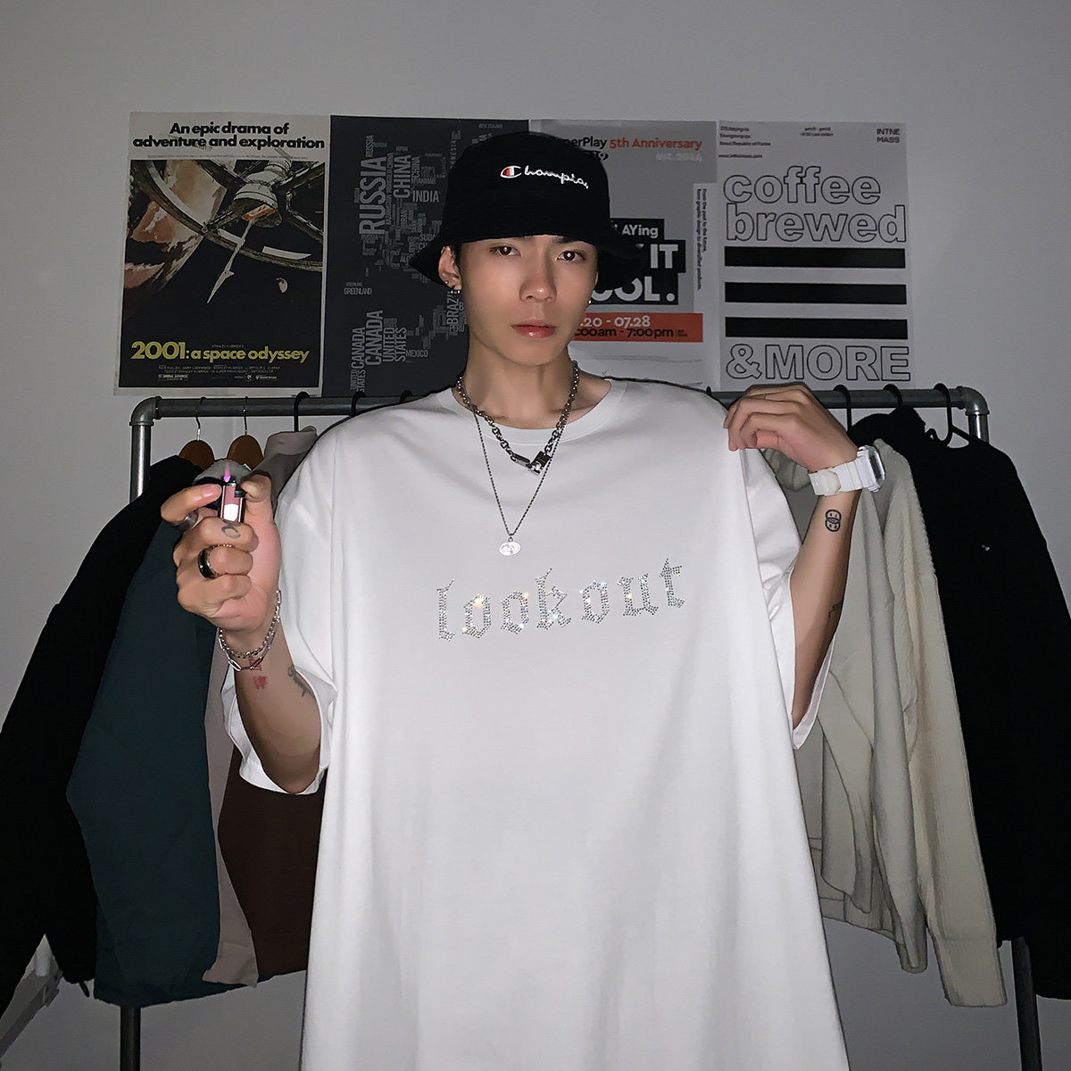 Hip-hop uslubidagi futbolka, Yevropa uslubida, katta o'lchamli, kalta yengli