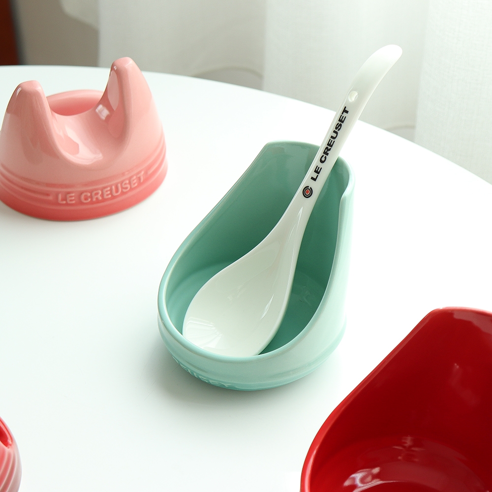 French LECREUSET cool color stoneware soup spoon shelf kitchen storage accessories fashion creative minimalist style