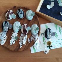 Flower cloth groceries handmade Minagawa Akira long-eared rabbit solid wood plastic cola brooch lace flower #197 corsage