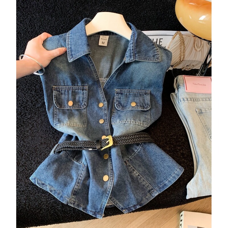 Free Belt~ High-End Style Short-Sleeved Denim Shirt for Women, Summer Thin Style, Waist-Cinching, Slimming, Sleeveless Vest Top Jacket Free Belt~ High-End Style Short-Sleeved Denim Shirt for Women, Summer Thin Style, Waist-Cinching, Slimming, Sleeveless Vest Top Jacket