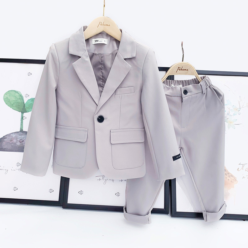 Chàng trai Suit 2020 mới phong cách mùa xuân ăn mặc giản dị childrens phù hợp với áo khoác cậu bé sàn catwalk thời trang váy.