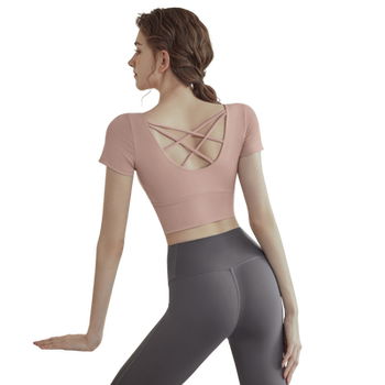 Women's short-sleeved yoga wear with chest pad for sports and fitness