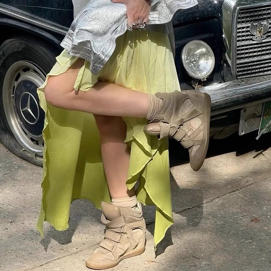 Isa Yisha's New 2025 Hidden Height-Increasing High-Top Women's Color-Blocked Warm Fleece Casual Velcro Sneakers