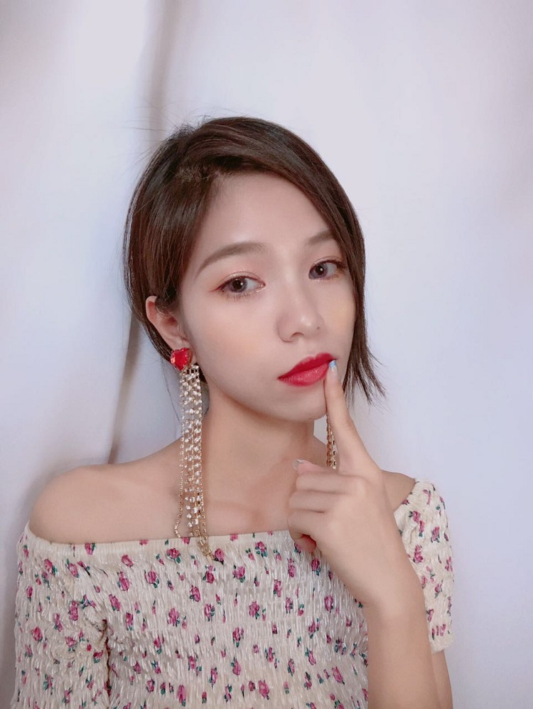 Bite lip Makeup lip liquid pumpkin mirror lip glaze non-mark dưỡng ẩm lâu dài Hàn Quốc son bóng Son môi dưỡng ẩm 	son bóng fenty beauty	