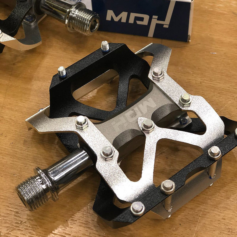 MDH Change bicycle pedal road bike mountain bike pedal CNC aluminum alloy pedal ultra-light variety
