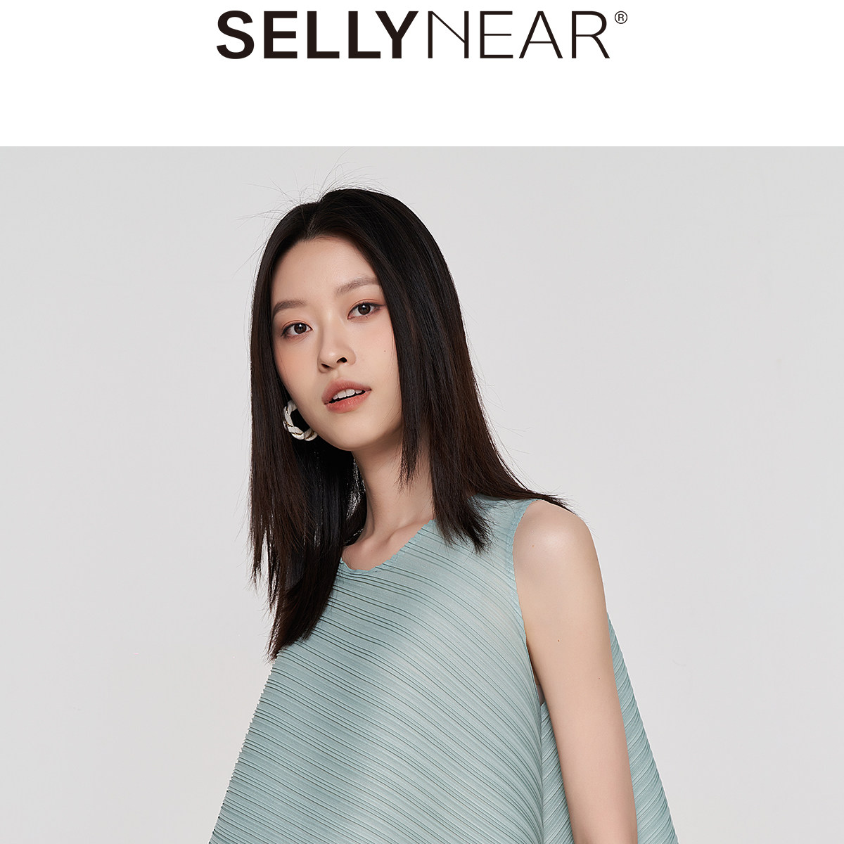 SELLYNEAR孕妇T恤夏季新款时尚宽松无袖不规则褶皱孕妇通勤装上衣 — 4