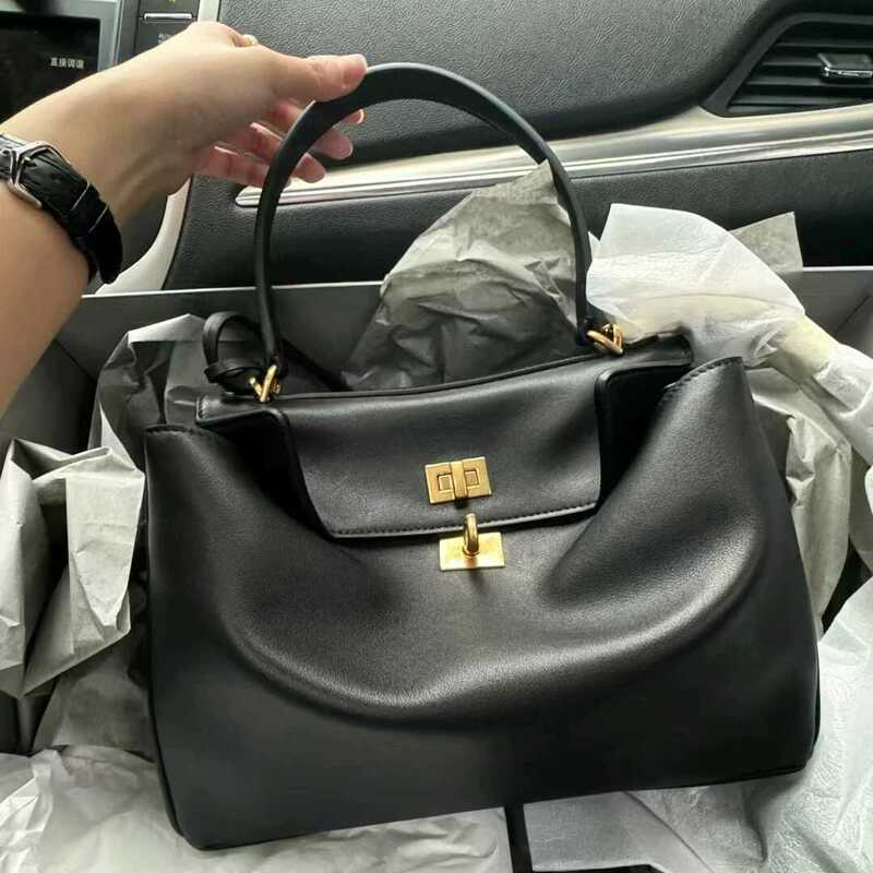 26 New Rodeo Tote Bags Togo Genuine Leather Large-Capacity Commuter Bag Single Shoulder Crossbody Underarm Handbag Kelly Bag 26 New Rodeo Tote Bags Togo Genuine Leather Large-Capacity Commuter Bag Single Shoulder Crossbody Underarm Handbag Kelly Bag