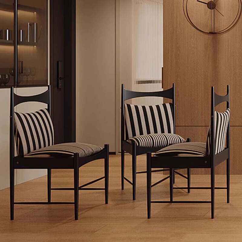 Designer Hotel Folk-Style High-End Simple Backrest Chair, Mid-Century Crown Chair, French Retro Home-Use Solid Wood Dining Chair Designer Hotel Folk-Style High-End Simple Backrest Chair, Mid-Century Crown Chair, French Retro Home-Use Solid Wood Dining Chair