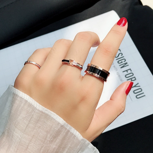 Модное золотое кольцо из нержавеющей стали подходит для мужчин и женщин для влюбленных, аксессуар, в корейском стиле, розовое золото, на указательный палец, простой и элегантный дизайн