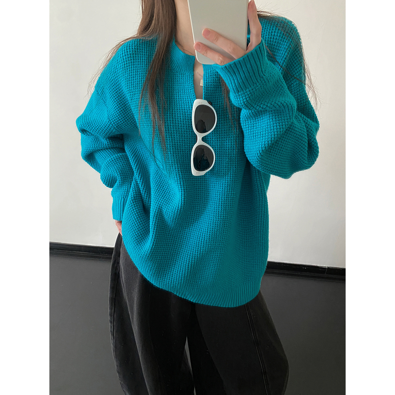 [Clearance Price] White-Enhancing Waffle Knit Texture Pullover Long-Sleeve Sweater with a Stylish, Lazy, and Loose Design