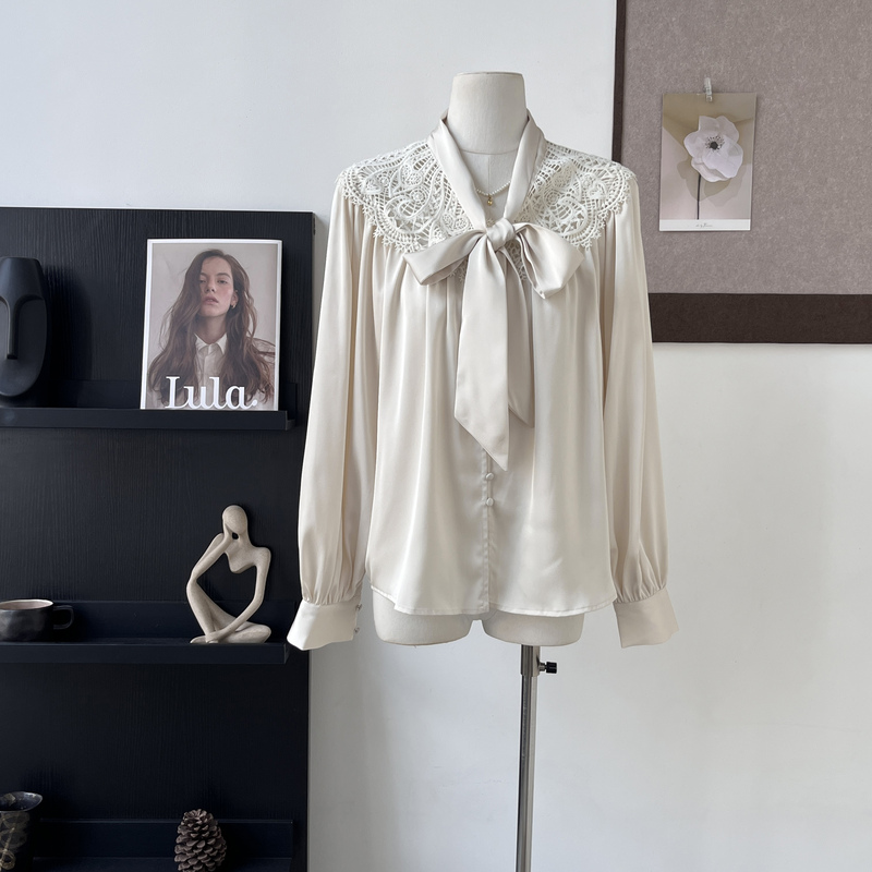 Luqingyi Original Double-Embroidered French High-Density Satin Lace Hollow-Out Shirt for Women, Autumn Lantern Sleeve Loose Top, Vintage Style