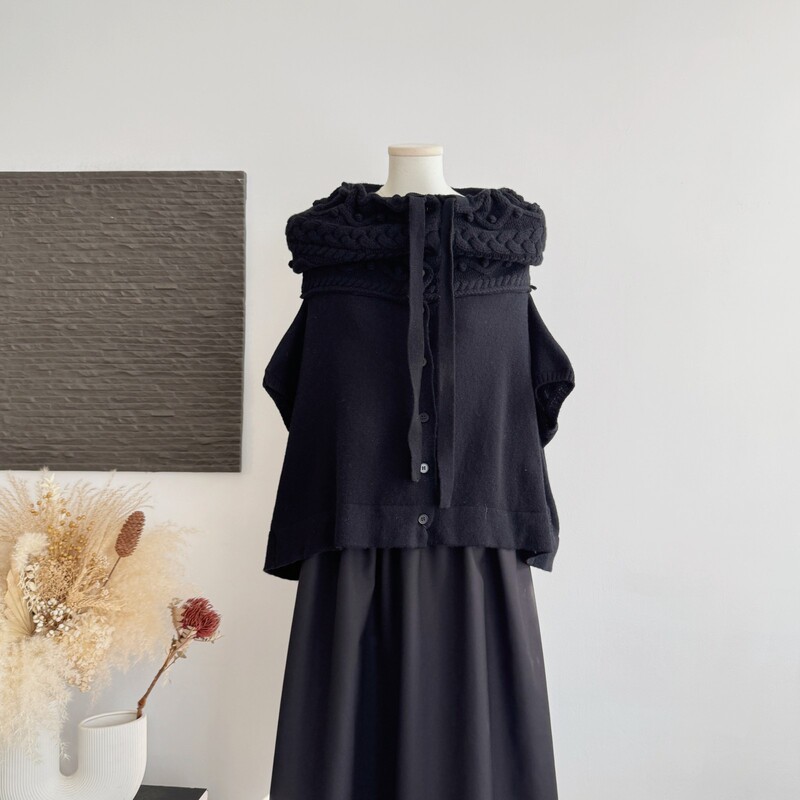 Xz Charmingl Private Label Wool Cdg Dark Multi-Wear Cape Sweater for Women, High-End Top for Autumn and Winter Xz Charmingl Private Label Wool Cdg Dark Multi-Wear Cape Sweater for Women, High-End Top for Autumn and Winter