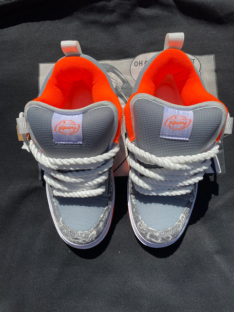 Popular autumn volcanic ash color matching thickened tongue bread shoes for men and women, versatile trendy canvas casual shoes