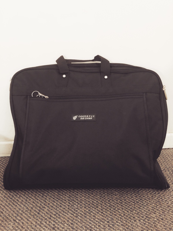 Brand New Genuine Ca Air China Shenzhen Airlines Overnight Bag Suit Bag Coat Bag Dustproof Bag Dust Cover Air China Overnight Bag