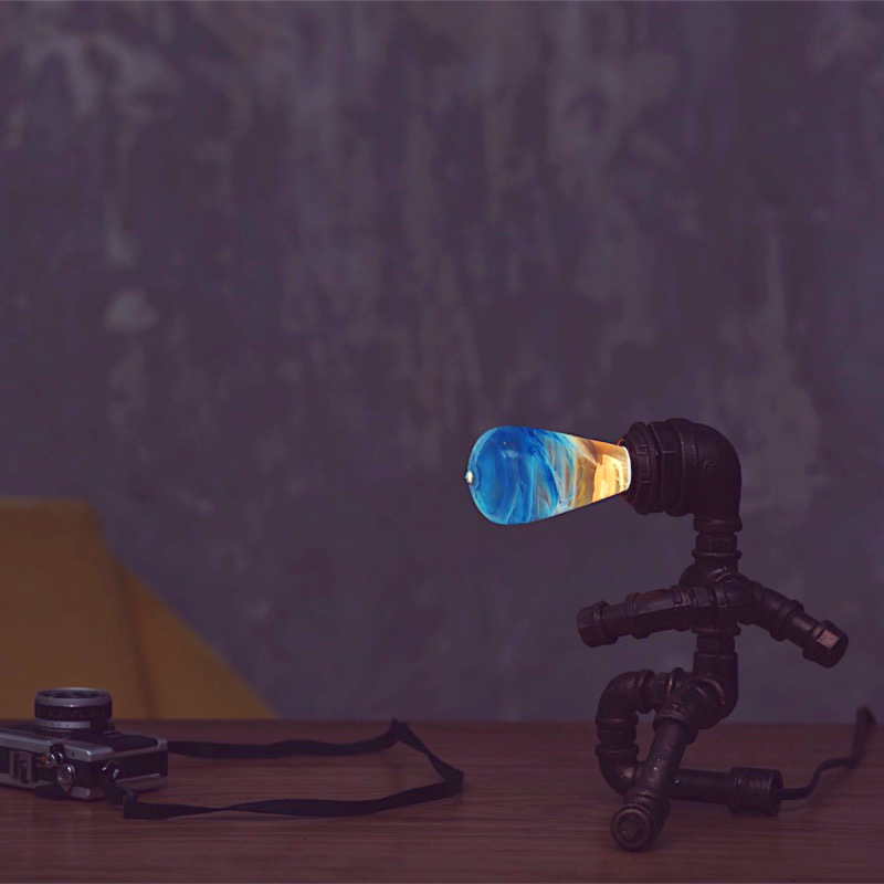 Actionist - Creative Retro Industrial Style Steampunk Water Pipe Iron Art Robot Table Lamp Desk Ornament Gift