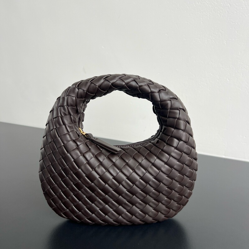 New Mini Sheepskin Handbag, Fashionable Veneta Handbag for Women, Handmade Hop Woven Bag, Dumpling Bag New Mini Sheepskin Handbag, Fashionable Veneta Handbag for Women, Handmade Hop Woven Bag, Dumpling Bag
