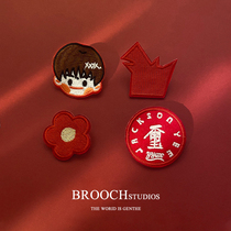 Send you a small red flower Easy to close by one thousand Seal gift Peripheral Embroidered Little Brooch With Little Brooch Pin Accessories Badge