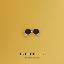 Xiao Zhan with brooch cute Japanese glasses ins tide personality female pin fixed clothes decoration creative Joker