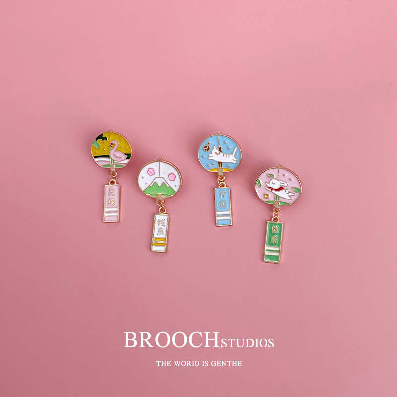 Day-of-day blessing may wind Suzuki New Year brooch girl little fresher 2020 new wave lovely day ensemble small decorations