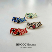 Japanese and Korean retro small fish brooch female Japanese cute ins tide personalized clothes bag pin badge couple accessories