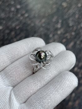 Colorful 10.4mm tahitian malachite green ring, heavy s925 inlay, shot in natural light