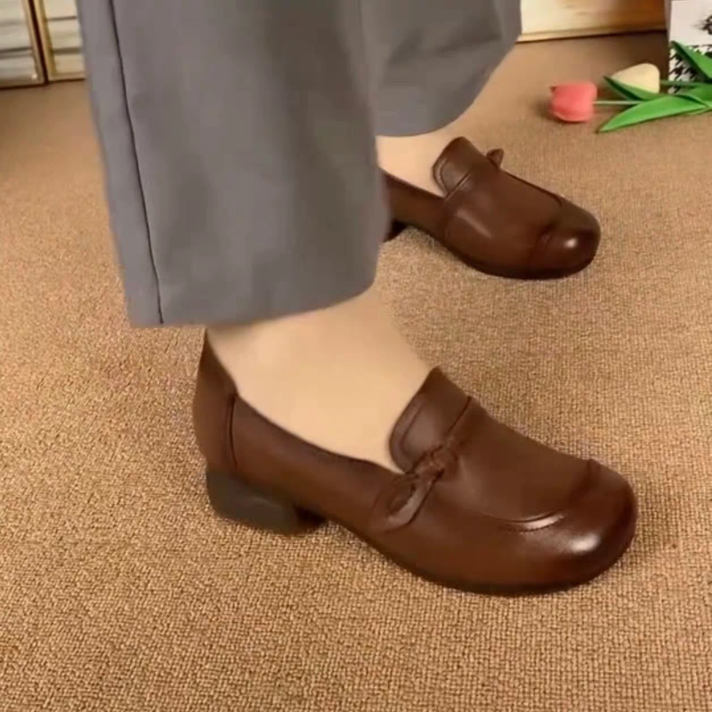 Low-Heeled Women's Genuine Leather Shoes, New Spring and Autumn Style, Round Toe, Soft Sole, Retro, Comfortable, Versatile, Flat Heel, Chunky Heel, Mom Shoes, Women's Shoes