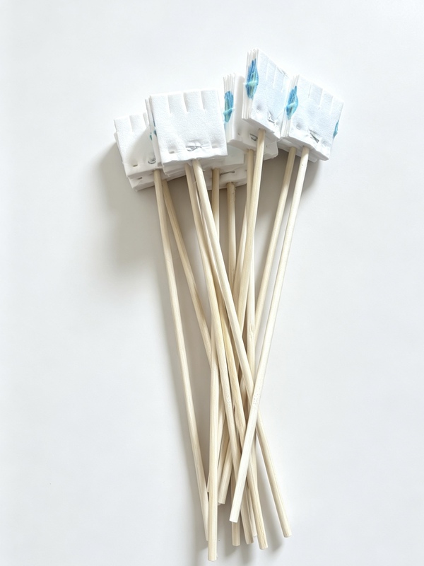 Disposable All-In-One Toilet Brush with Built-In Toilet Cleaning Liquid, Disposable Multi-Functional Brush Disposable All-In-One Toilet Brush with Built-In Toilet Cleaning Liquid, Disposable Multi-Functional Brush