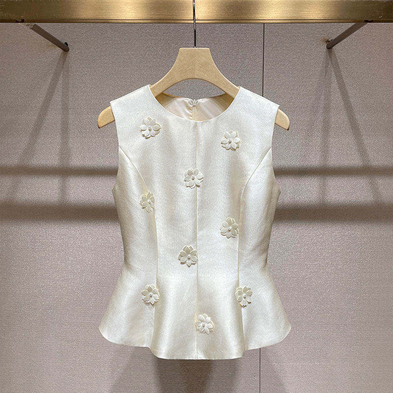 ins Designer Tops 2026 Summer New Style Light Luxury High-End Sequin Floral Sleeveless Vest Waist-Cinching Shirt ins Designer Tops 2026 Summer New Style Light Luxury High-End Sequin Floral Sleeveless Vest Waist-Cinching Shirt