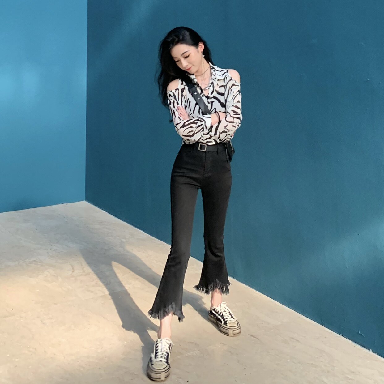 SIMONA22 Autumn in seconds Changed Bamboo Sign Legs Black 90% High waist denim Horn Pants Slim and Lean Legs Long