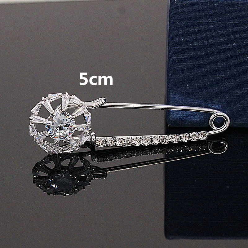 Thời trang Hàn Quốc sang trọng sáng bóng zircon rhinestone trâm cài khóa phụ kiện áo len pin trâm cài khóa miễn phí cổ áo nữ huy hiệu