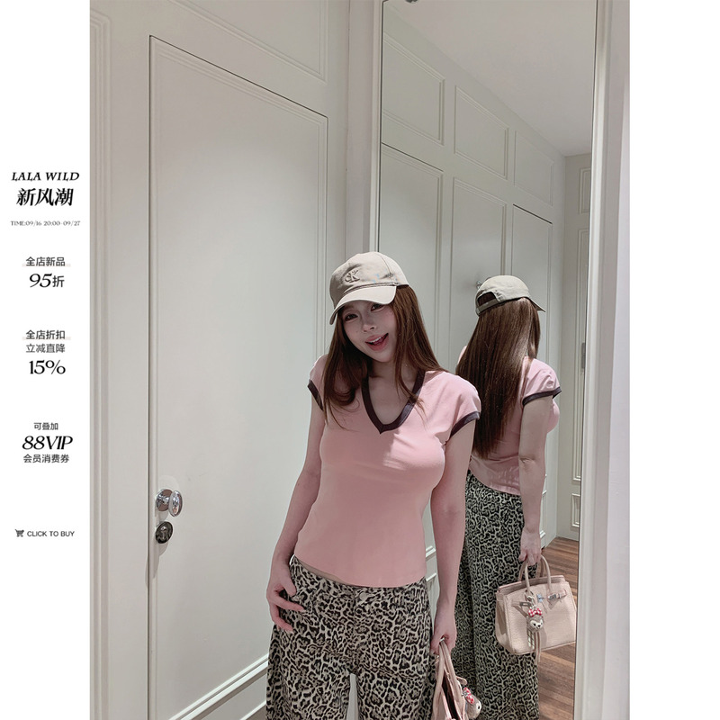Wild Spicy Peach Custard Korean Style V-Neck Short-Sleeve T-Shirt for Women, Summer High-End Slimming Top Wild Spicy Peach Custard Korean Style V-Neck Short-Sleeve T-Shirt for Women, Summer High-End Slimming Top