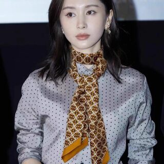 Arc De Triomphe Silk Twill Double-Layer Large Ribbon Monogram Clover Silk Scarf Mulberry Silk Neck Scarf Long Versatile Scarf