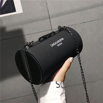 The Korean version of the new frosted retro cylinder woman bag light extravagant single shoulder chain bag with female personality 100 hitched satchel bag