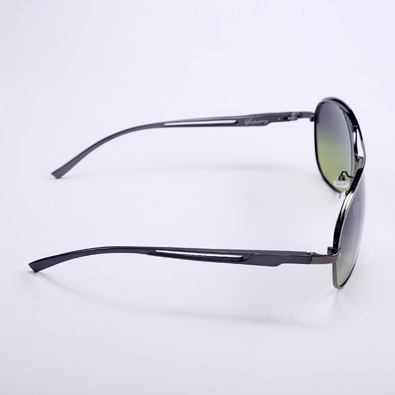 HD Sunglasses Men Day and Night driver mirror Polarizer Toad Mirror Sunglasses Men's Tide Driving Glasses