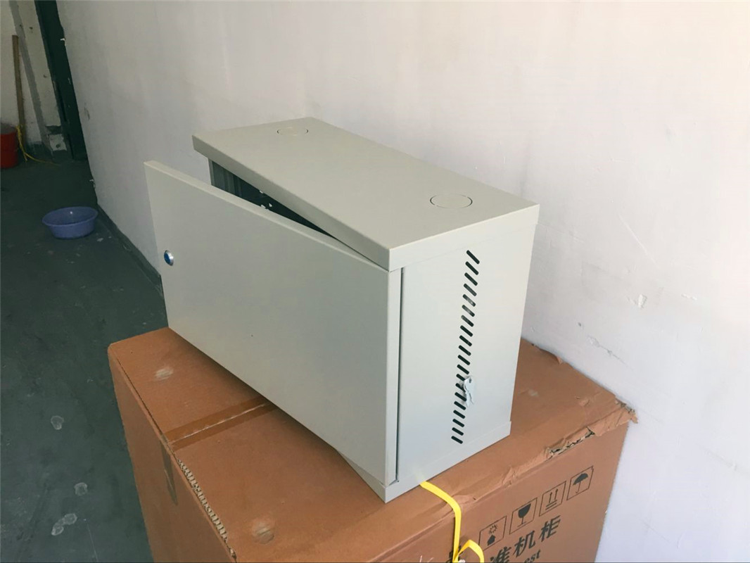4U thickened economical type Internet cabinet vertical cabinet 4U wall-mounted wall cabinet high 350 width 530 deep 220